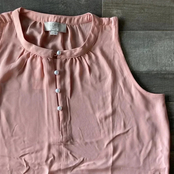 Blush pink top with pearl buttons - Picture 5 of 8